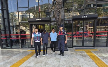 Alanya'da mağaza hırsızlığına jandarmadan anında müdahale
