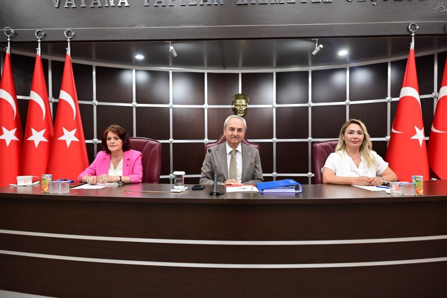 Kepez Belediye Meclisi'nden Çifte Müjde! Başkan Kocagöz Bayram İkramiyesini Açıkladı