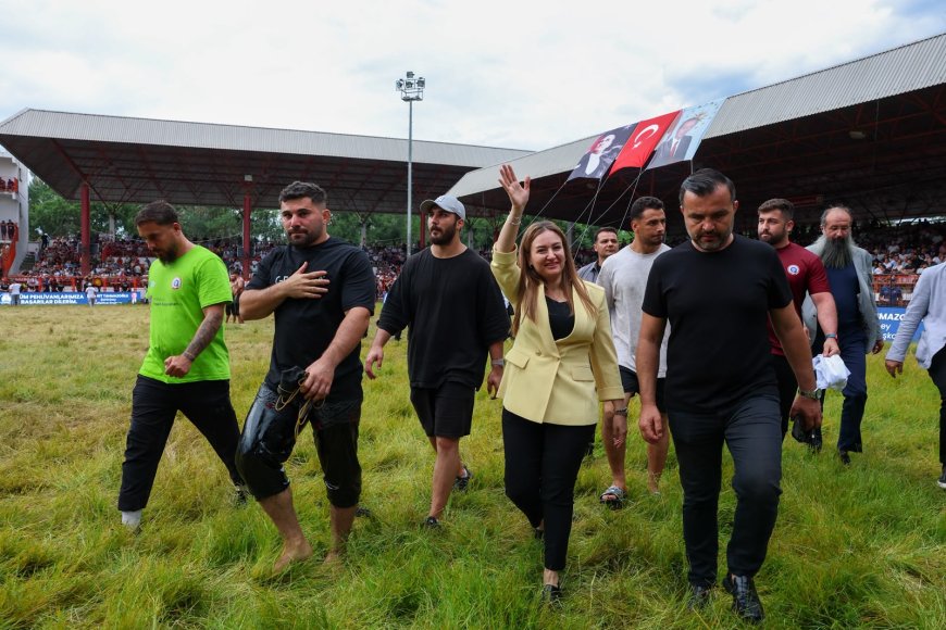 Erkan Taş, 665. Tarihi Kırkpınar Yağlı Güreşleri'nin Başpehlivanı Oldu