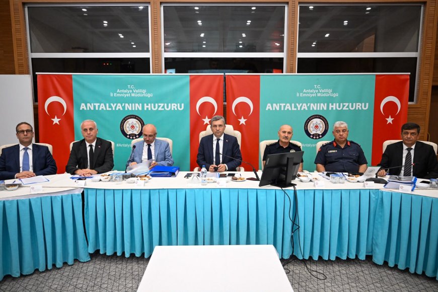Antalya'da İl Hayvanları Koruma Kurulu Toplandı: Sahipsiz Hayvanlar İçin Yeni Yol Haritası