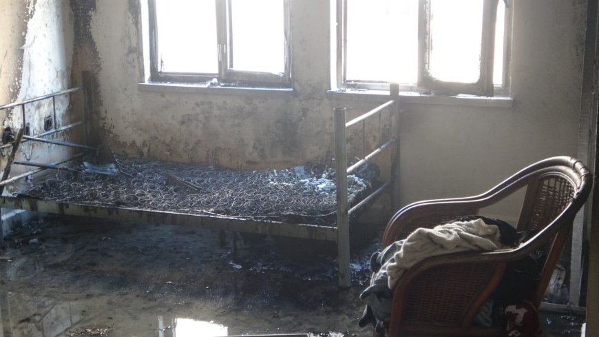 Manavgat’ta personel lojmanında yangın: Dumandan etkilenen çalışan hastaneye kaldırıldı
