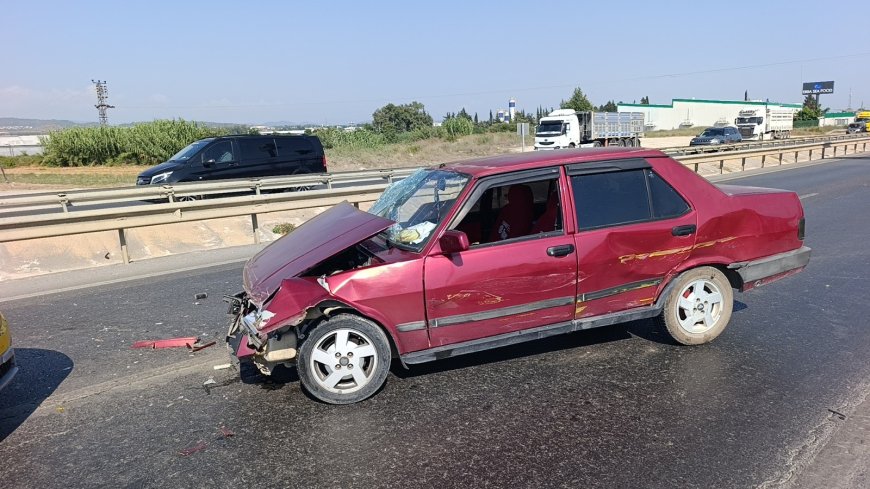 Manavgat'ta 1.98 promil alkollü sürücü dehşet saçtı: Önce bariyerlere sonra taksiye çarptı