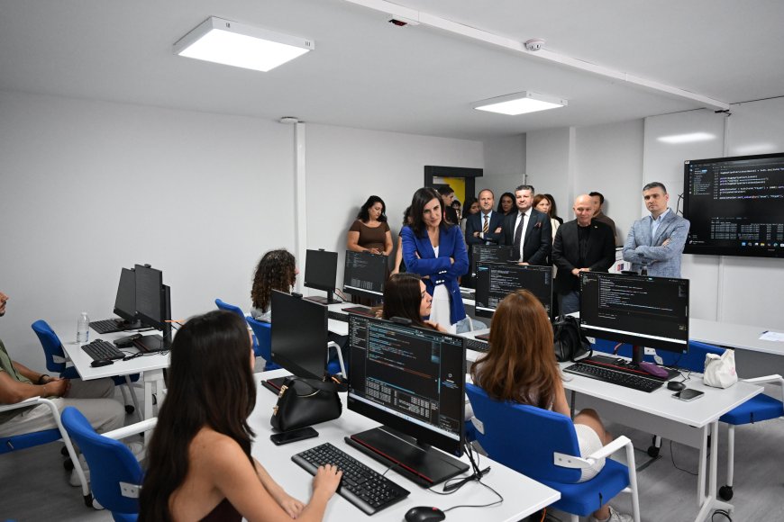 Antalya'da Dijital Gençlik Merkezi (DİGEM) açıldı! Gençler geleceğin mesleklerine hazırlanacak
