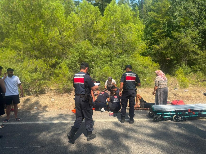 Manavgat'ta Rafting Faciası: Devrilen Botlarda 3 Kişi Yaralandı, 1'inin Durumu Ağır