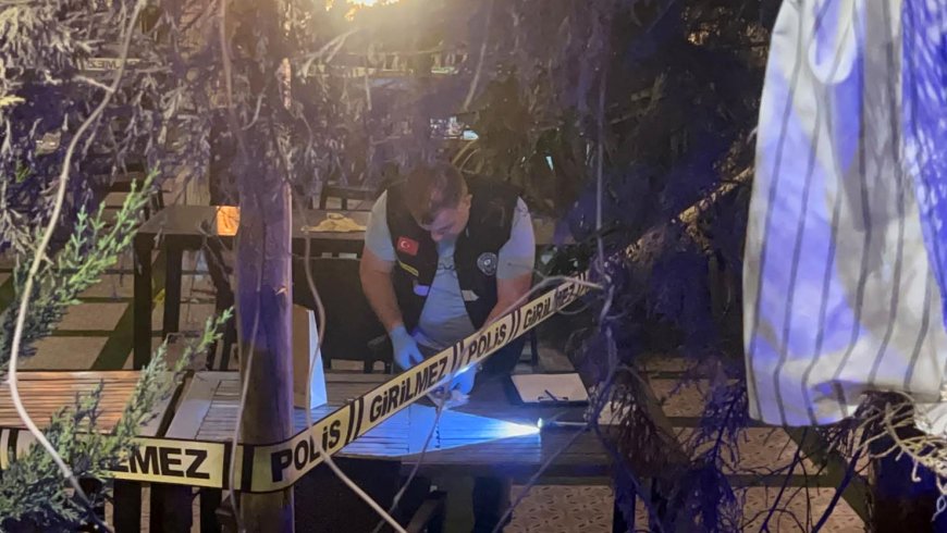 Antalya'da Restoranda Silahlı Dehşet! 6 El Ateş Açtı, 3 Kişi Yaralandı