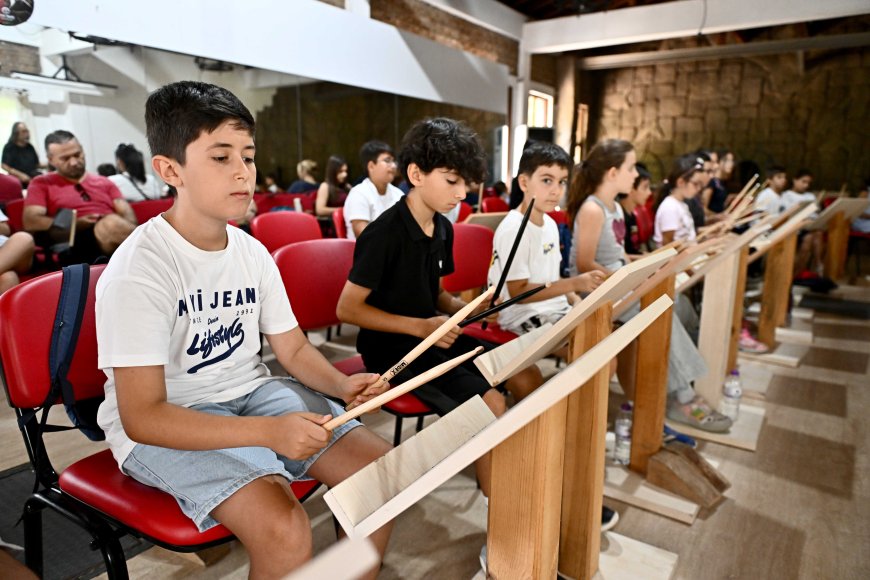 Antalya'da Bateri Kurslarına Yoğun İlgi! Çocuklar ve Gençler Ritmi Keşfediyor