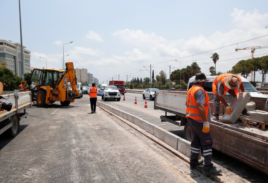 Antalya'da yol ve kavşak düzenlemesiyle güvenli ulaşım dönemi