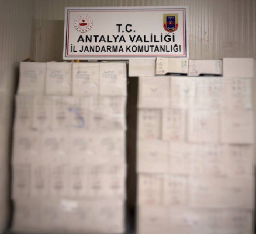 Antalya'da kaçak alkol operasyonu! 1.000 litre sahte şampanya ele geçirildi