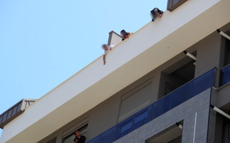 Antalya'da Alacak Krizi Çatıya Taşındı: 6 İşçi 2 Milyon TL İçin Eylem Yaptı