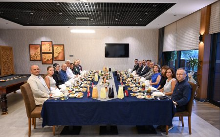 Antalya Sahil Güvenlik Grup Komutanı Yarbay Tolga Coşkun’a Veda Yemeği