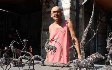 Antalya’da Metal Heykele Farklı Bir Dokunuş: Binlerce Kaynak Puntasıyla Sanat Eseri Üretiyor
