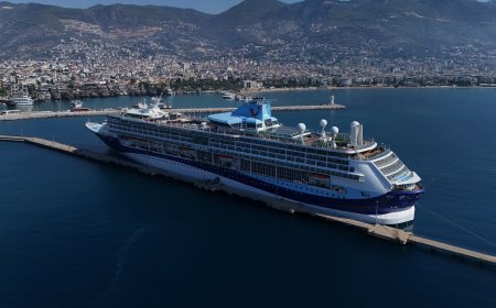 Alanya’ya Kruvaziyer Hareketliliği: 2 Bin 535 Kişiyle Marella Discovery Geldi