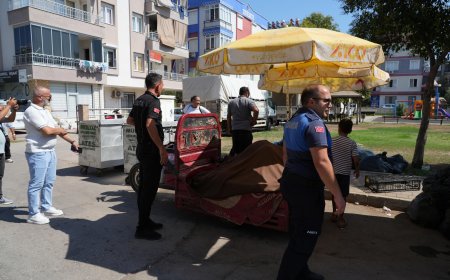 Kepez’de Kamu Alanlarının İşgaline Geçit Yok: Seyyar Satıcılara Denetim