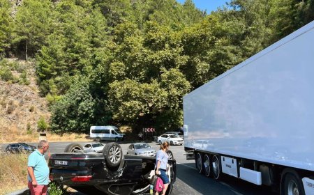 Gazipaşa’da Lastiği Patlayan Otomobil Takla Attı: Aynı Aileden 3 Kişi Yaralandı