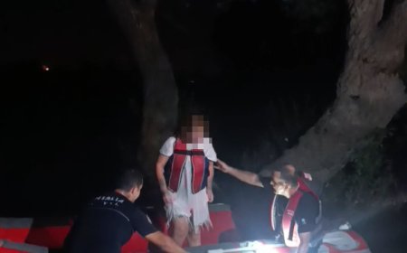Manavgat Irmağı'nda Adacıkta Mahsur Kalan Kadın Kurtarıldı
