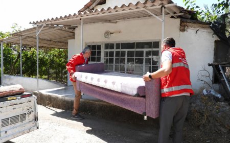 Kepez’de Çöp Ev Temizlendi, Ailenin Yaşam Alanı Yenilendi