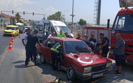 Manavgat’ta İki Otomobil Çarpıştı: 1 Kişi Yaralandı