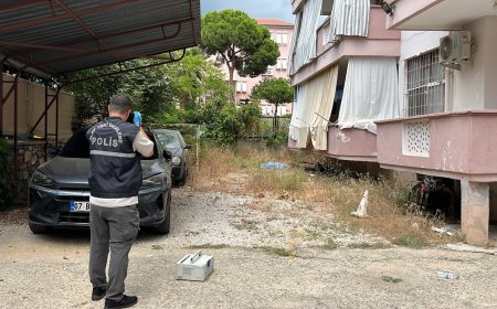 Alanya’da Balkondan Düşen 82 Yaşındaki Kadın Hayatını Kaybetti