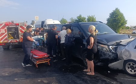 6 araç birbirine girdi: Manavgat’ta 6’sı turist 17 kişi yaralandı