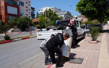 Kepez’de Kamu Alanlarını İşgal Eden Tabela ve Afişlere Denetim