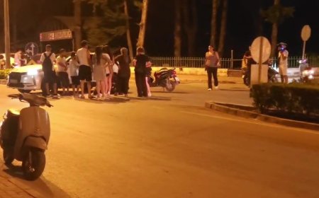 Manavgat’ta Motosiklet Otomobile Çarptı: 1 Yaralı