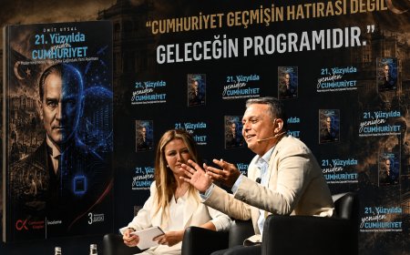 Ümit Uysal’dan Yapay Zeka Çağında Türkiye Mesajı: “Gelecek, Geçmiş Kadar Yumuşak Olmayacak”
