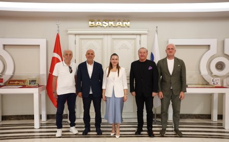 Büşra Özdemir’den Alanyaspor’a Destek Mesajı: “İki Kardeş Takımın da Yanındayız”
