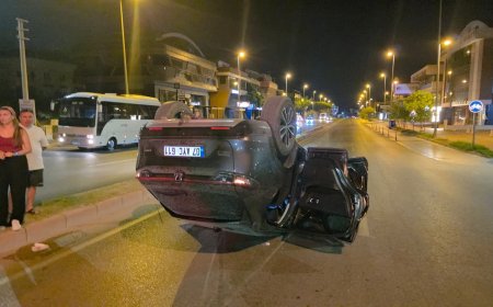 Antalya’da Virajı Alamayan Otomobil Takla Attı: Yabancı Uyruklu Sürücü Yaralandı