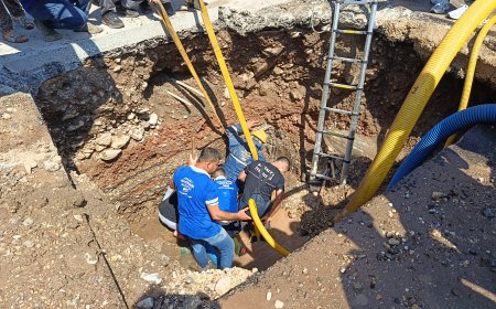 Kumluca’da Faciadan Dönüldü: Göçükte Beline Kadar Toprağa Gömülen İşçi Kurtarıldı