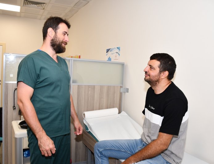 Alanya’da 39 Yaşındaki Hastanın Yemek Borusundaki 13 Santimetrelik Tümör Başarıyla Çıkarıldı
