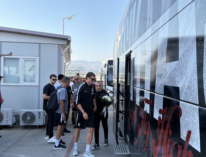 Beşiktaş Kafilesi Alanya’ya Ulaştı: Taraftarlardan Coşkulu Karşılama