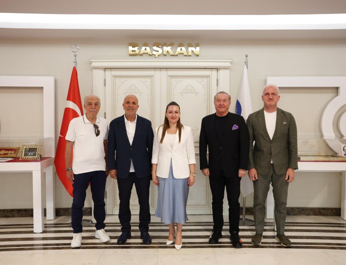 Büşra Özdemir’den Alanyaspor’a Destek Mesajı: “İki Kardeş Takımın da Yanındayız”