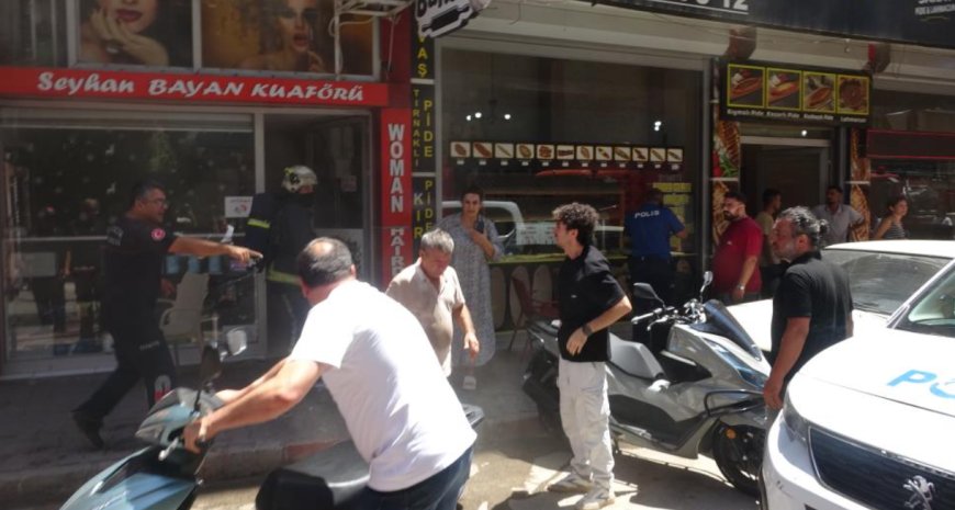 Antalya'da Kuaförde Korkutan Yangın: Alevler Yan Dükkâna da Sıçradı
