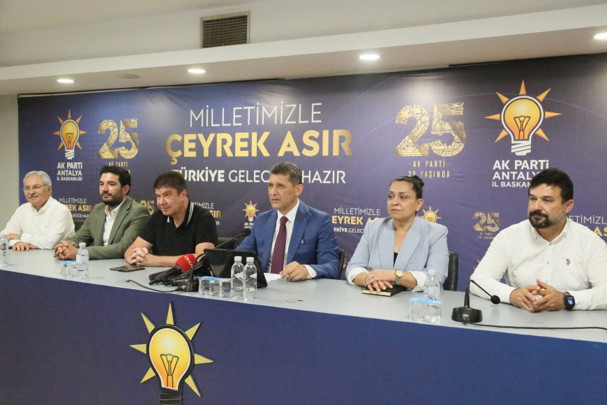 AK Parti Antalya’da 25’inci yıl coşkusu: Çeyrek asırlık süreç değerlendirildi