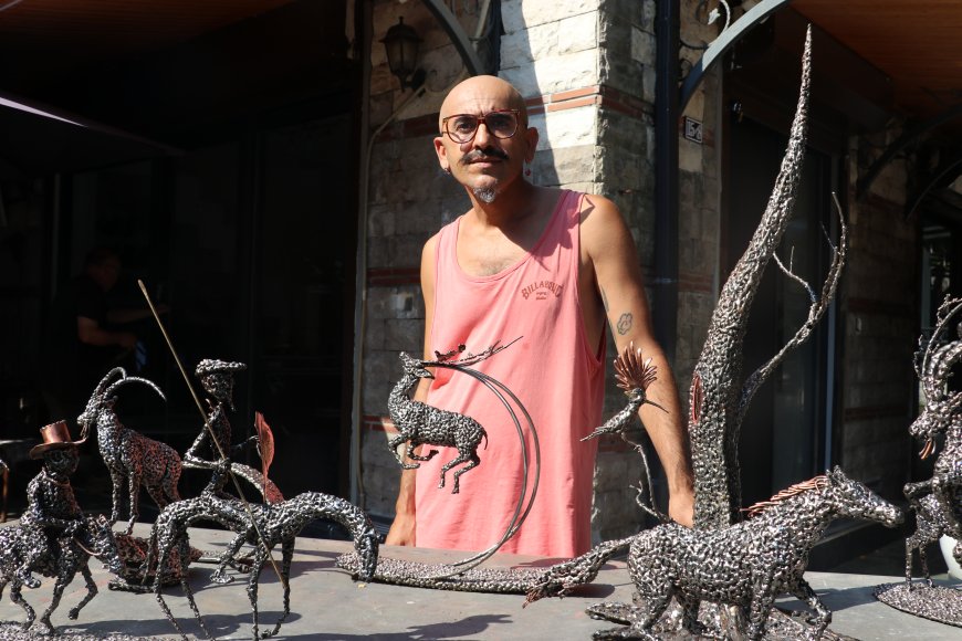 Antalya’da Metal Heykele Farklı Bir Dokunuş: Binlerce Kaynak Puntasıyla Sanat Eseri Üretiyor