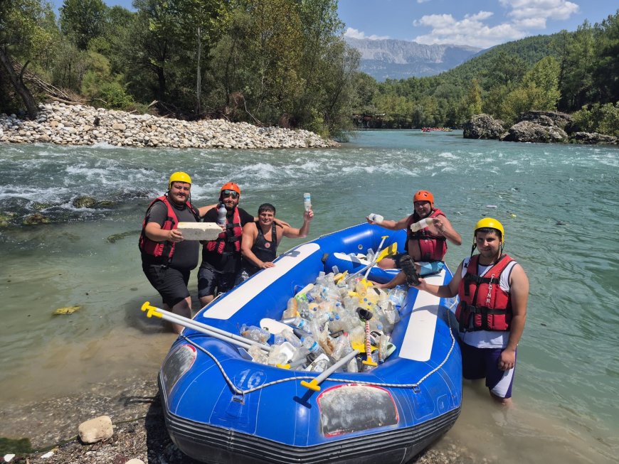 Beşkonak’ta Rafting Rehberlerinden Örnek Çevre Temizliği