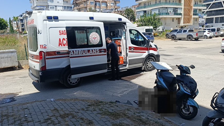 Manavgat’ta Motosiklet ile Otomobil Çarpıştı: 1 Yaralı.
