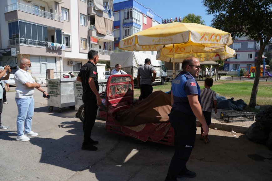 Kepez’de Kamu Alanlarının İşgaline Geçit Yok: Seyyar Satıcılara Denetim