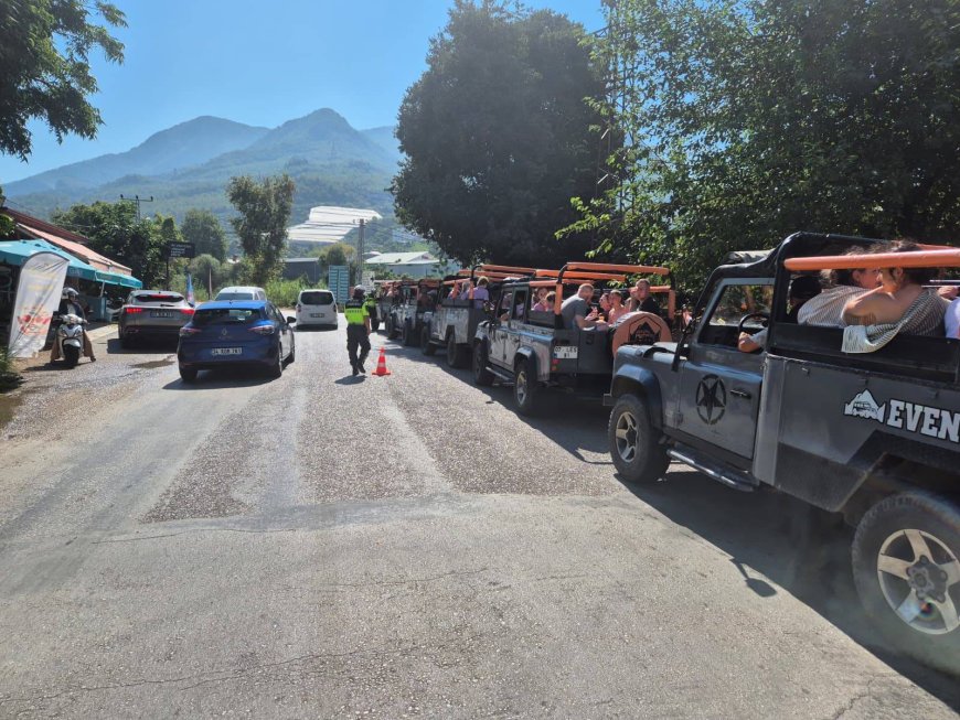 Antalya’da Safari Araçlarına Sıkı Denetim: 678 Araç Kontrol Edildi