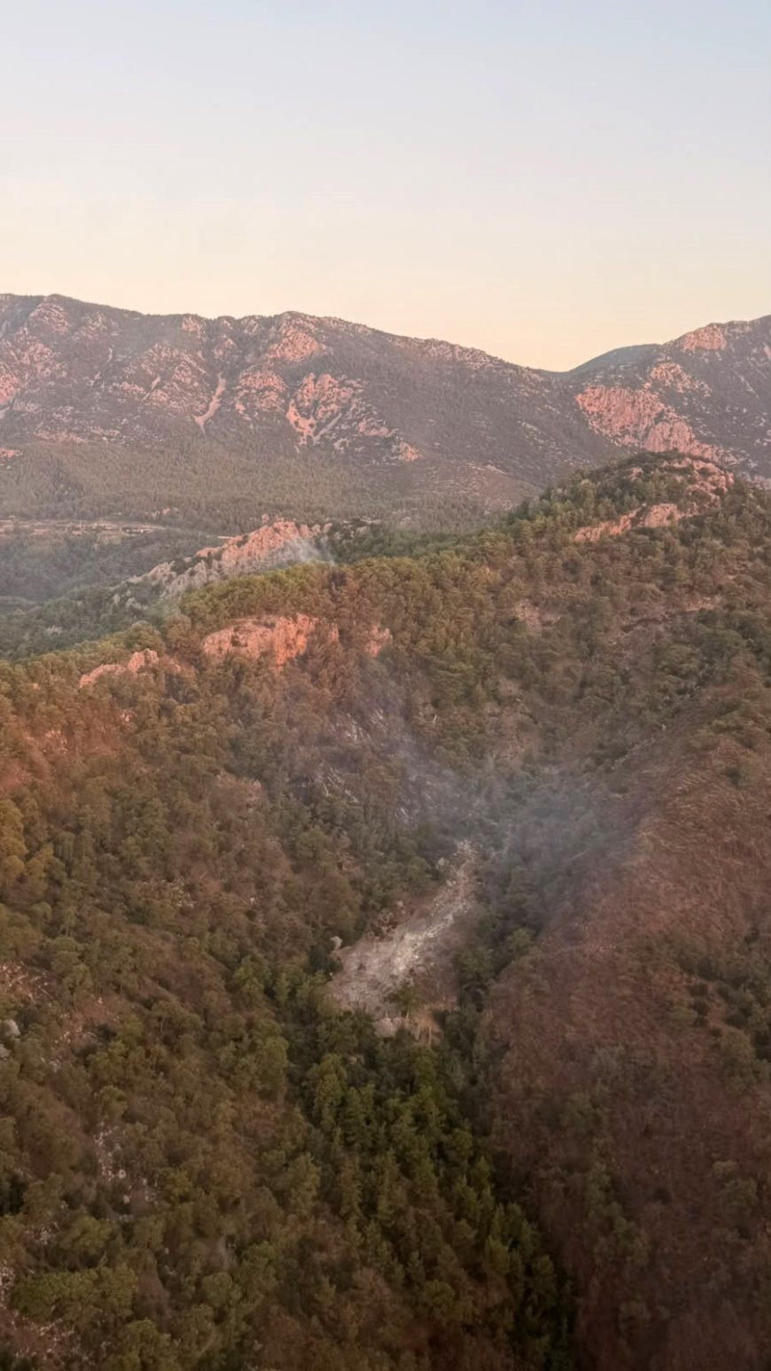 Kemer’de Orman Yangını Kontrol Altına Alındı