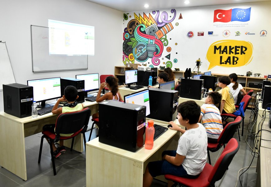 Muratpaşa’da Çocuklara Robotik Kodlama Eğitimi: Başvurular Başladı