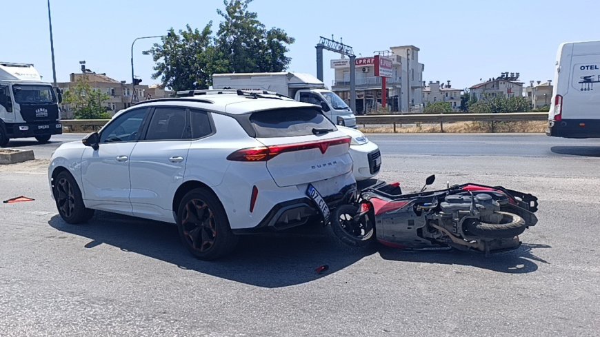 Manavgat’ta Motosiklet Aniden Duran Otomobile Arkadan Çarptı: Kaza Kamerada