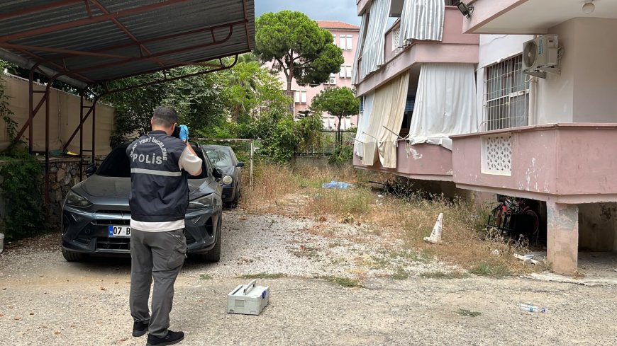 Alanya’da Balkondan Düşen 82 Yaşındaki Kadın Hayatını Kaybetti