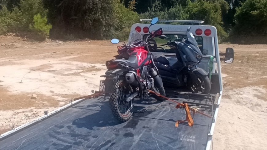 Manavgat’ta Kasksız ve Plakasız Motosikletini Bırakıp Kaçtı: 48 Bin 500 TL Ceza