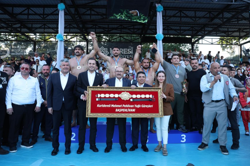Mustafa Taş, Kurtdereli Güreşleri’nde Başpehlivanlığı Kazandı