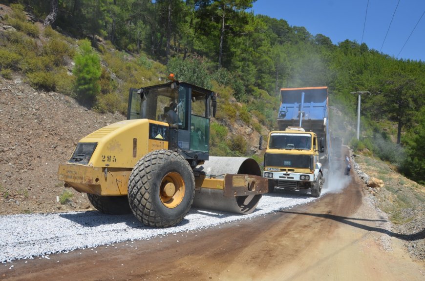 Alanya’da Asfalt Seferberliği: Bayır ve Dim Vadisi’nde 8 Kilometrelik Yol Yenilendi