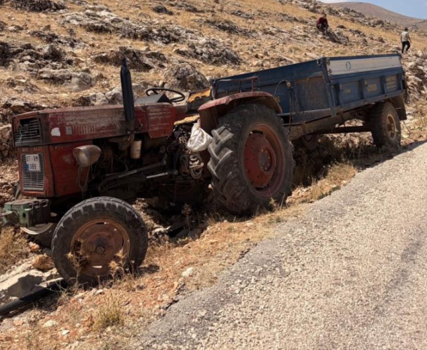 Korkuteli’nde Tır ile Traktör Çarpıştı: 71 Yaşındaki Sürücü Hayatını Kaybetti
