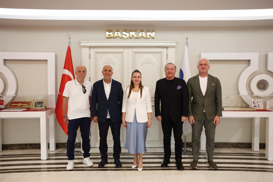 Büşra Özdemir’den Alanyaspor’a Destek Mesajı: “İki Kardeş Takımın da Yanındayız”