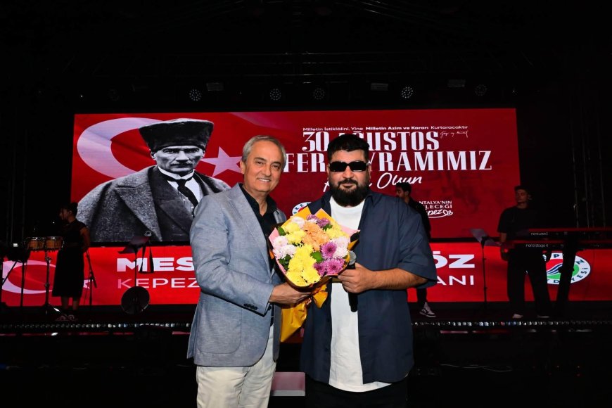 Kepez’de 30 Ağustos Coşkusu: Binlerce Antalyalı Dokumapark’ta Buluştu