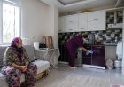 Antalya Büyükşehir Belediyesi evde bakım hizmetini sürdürüyor